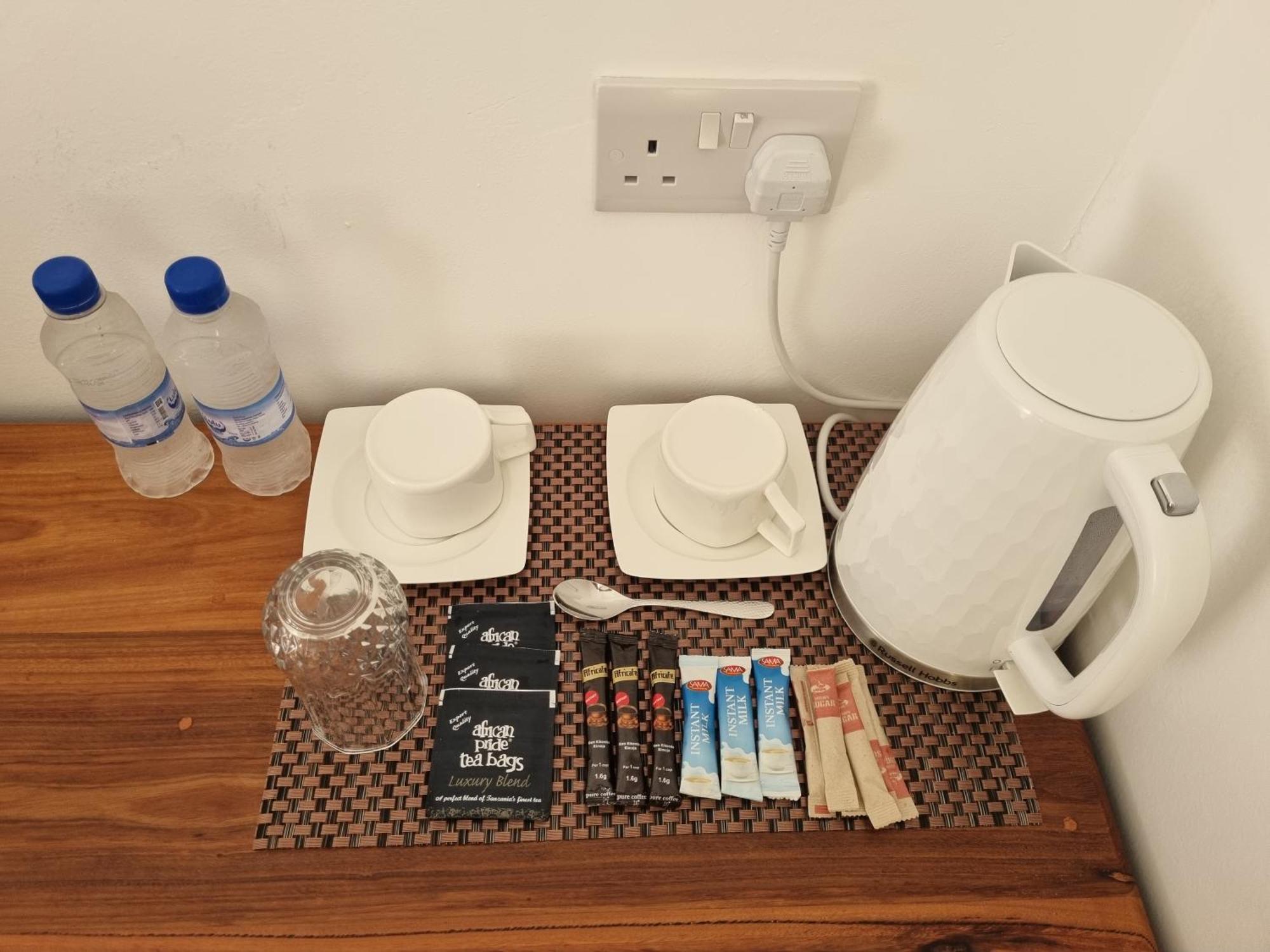 64 Zenj House Luxury Airport B&B Mbweni Ngoại thất bức ảnh