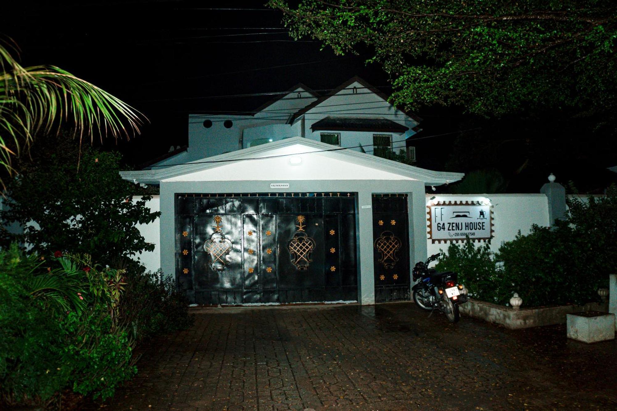 64 Zenj House Luxury Airport B&B Mbweni Ngoại thất bức ảnh